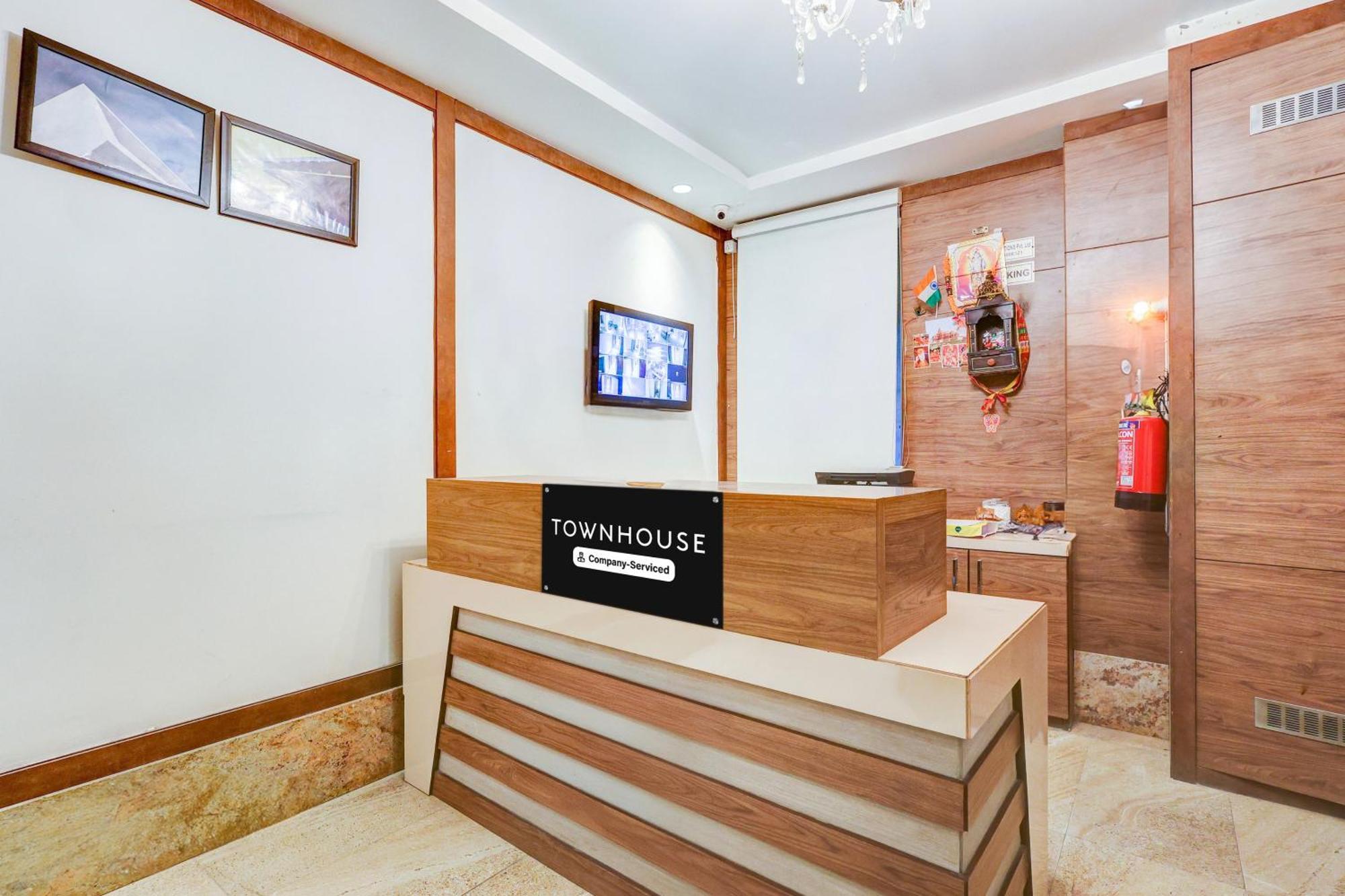 Super Townhouse Chhatarpur Near Metro Park Νέο Δελχί Εξωτερικό φωτογραφία
